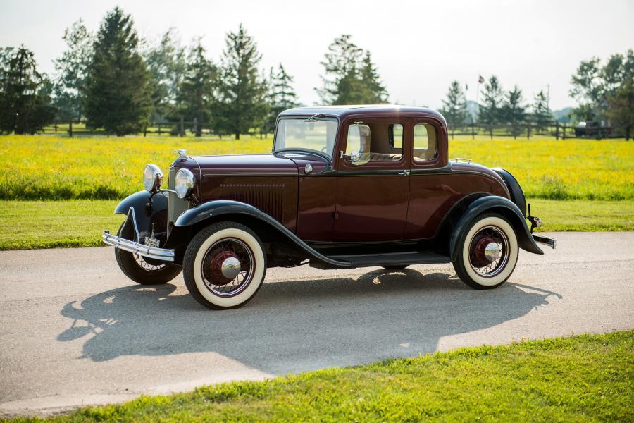  Ford Model B Coupe 1932 года  (фото 7 из 9)